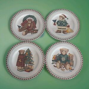 Sakura Holiday Bear Dinnerware Set - Red, Green, Brown